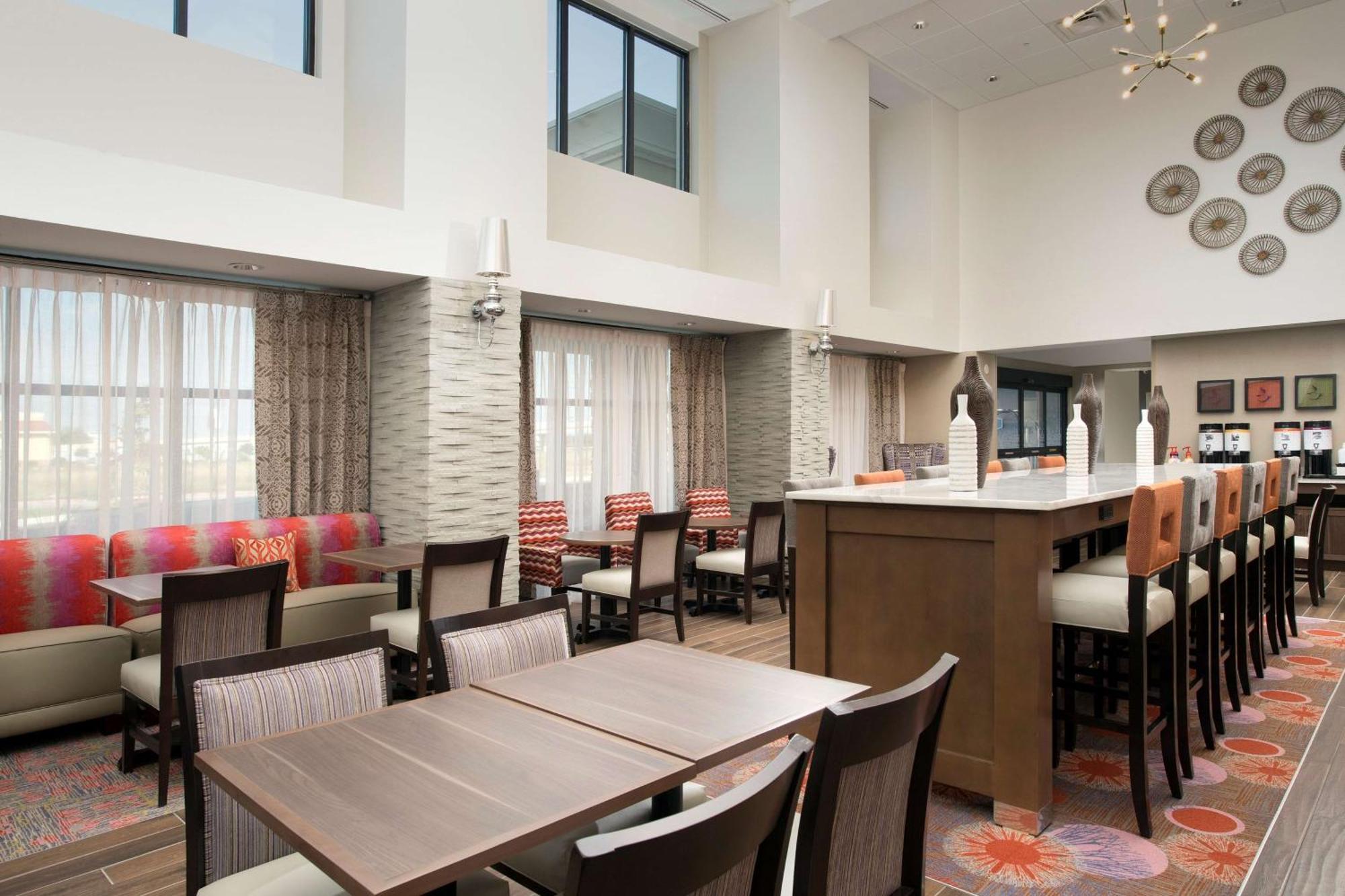Hotel Hampton & Lackland Afb Seaworld 3*